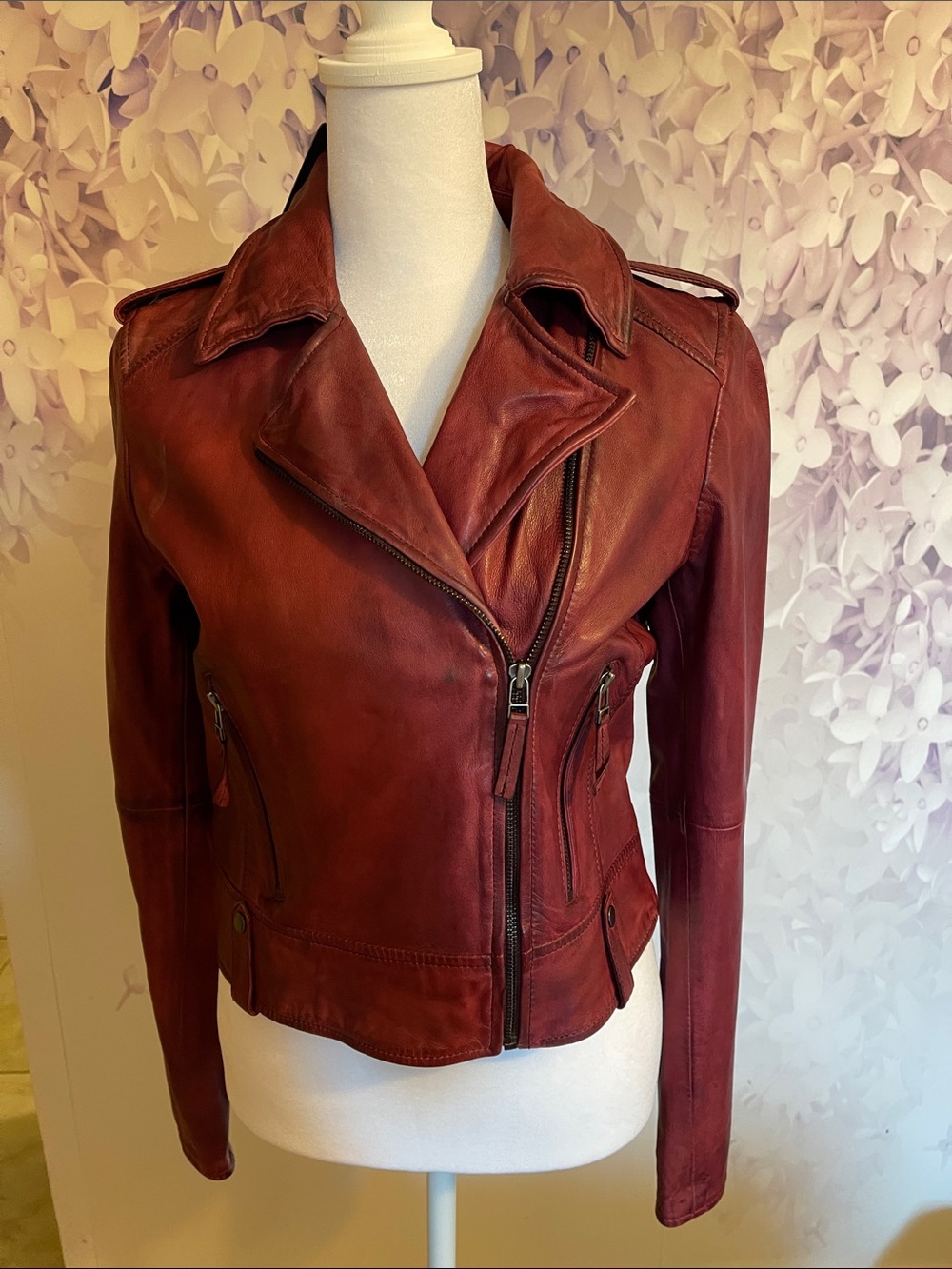 Bod& Christensen genuine leather moto jacket in rich raspberry/burgundy color SX